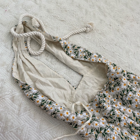 Just Bee Queen Rita Daisy print midi dress - Picture 5 of 6